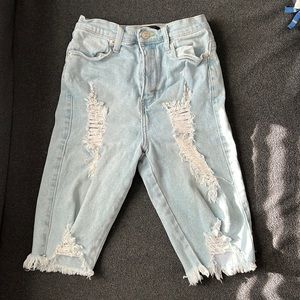 Distressed long shorts